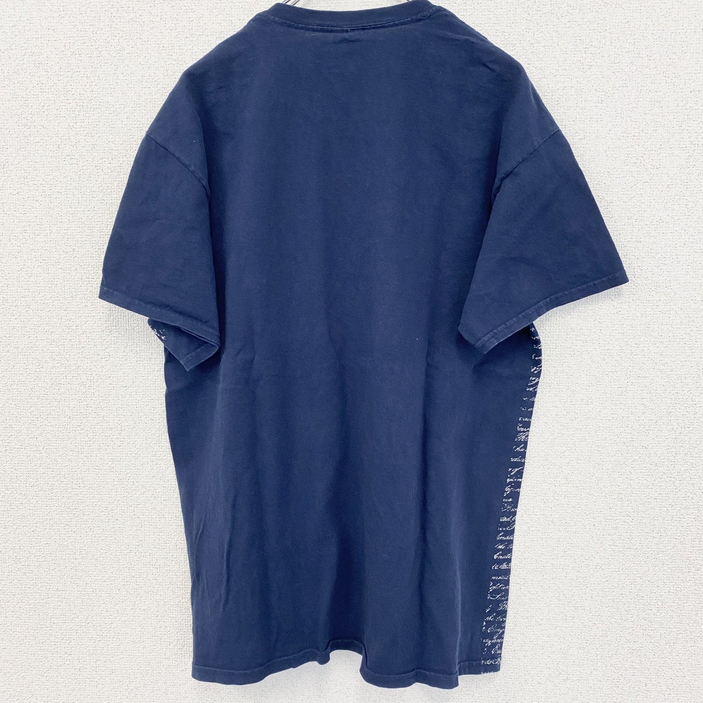 古着 used　GILDAN　半袖ロゴプリントＴシャツ　英字　筆記体　アメリカ国旗　鷲　レトロデザイン　クルーネック　Lサイズ