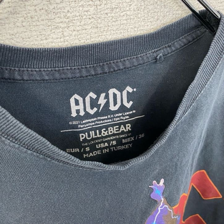 古着 used　AC/DC　エーシーディーシー　半袖バンドTシャツ　黒　ブラック　フェード　フロントプリント　Sサイズ