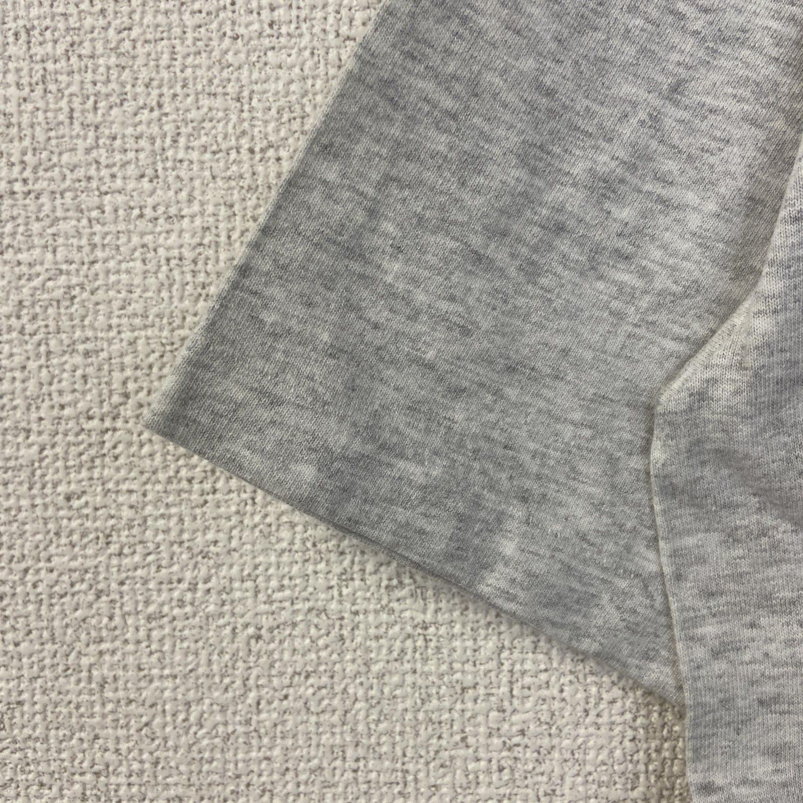古着 used　半袖カレッジ刺繍Tシャツ　90s　シングルステッチ　ヴィンテージ　クルーネック　レトロデザイン　グレー　Lサイズ