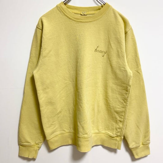 古着 used　長袖クルーネックスウェット　トレーナー　ワンポイント刺　ノームコア　シンプル　honey　黄色　イエロー　秋冬服