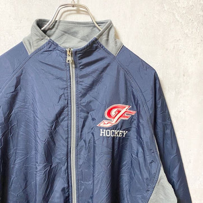 古着 used　CHARLES RIVER　長袖ナイロンジャケット　ジップアップアウター　HOCKEY　ワンポイント刺繍　Mサイズ