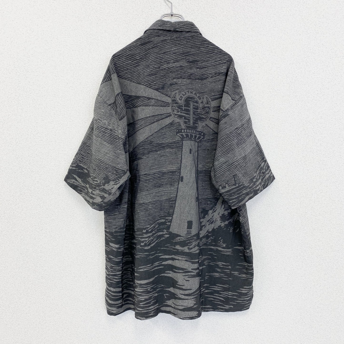 古着 used　OUTKAST　半袖総柄シャツ　レトロデザイン　幾何学模様　個性的　アート　グレー　XXLサイズ