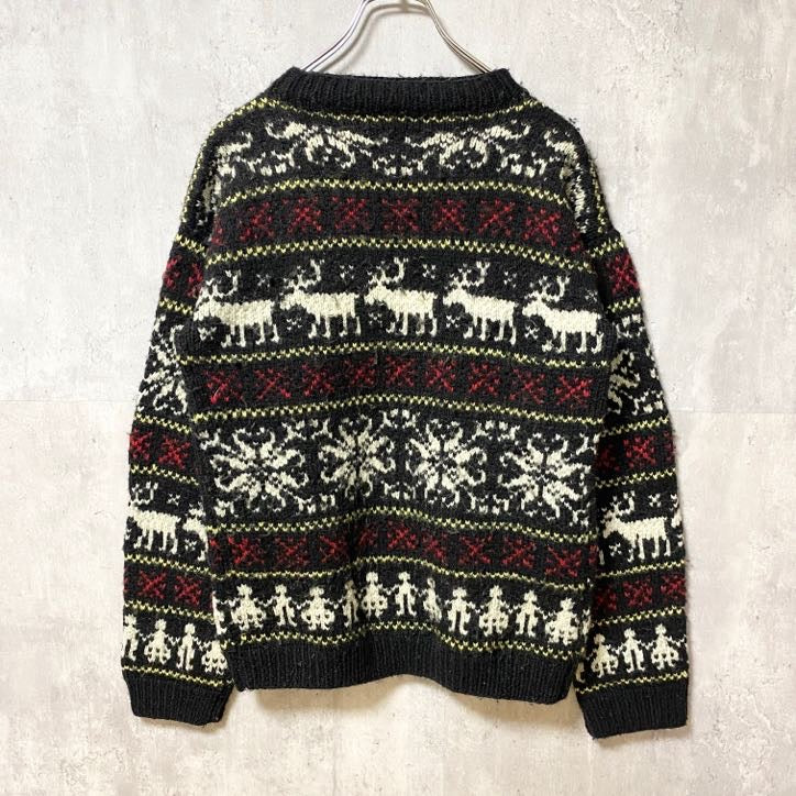 古着 used　長袖厚手クルーネックニット　セーター　ノルディック　トナカイ　雪　レトロデザイン　黒　ブラック　秋冬服