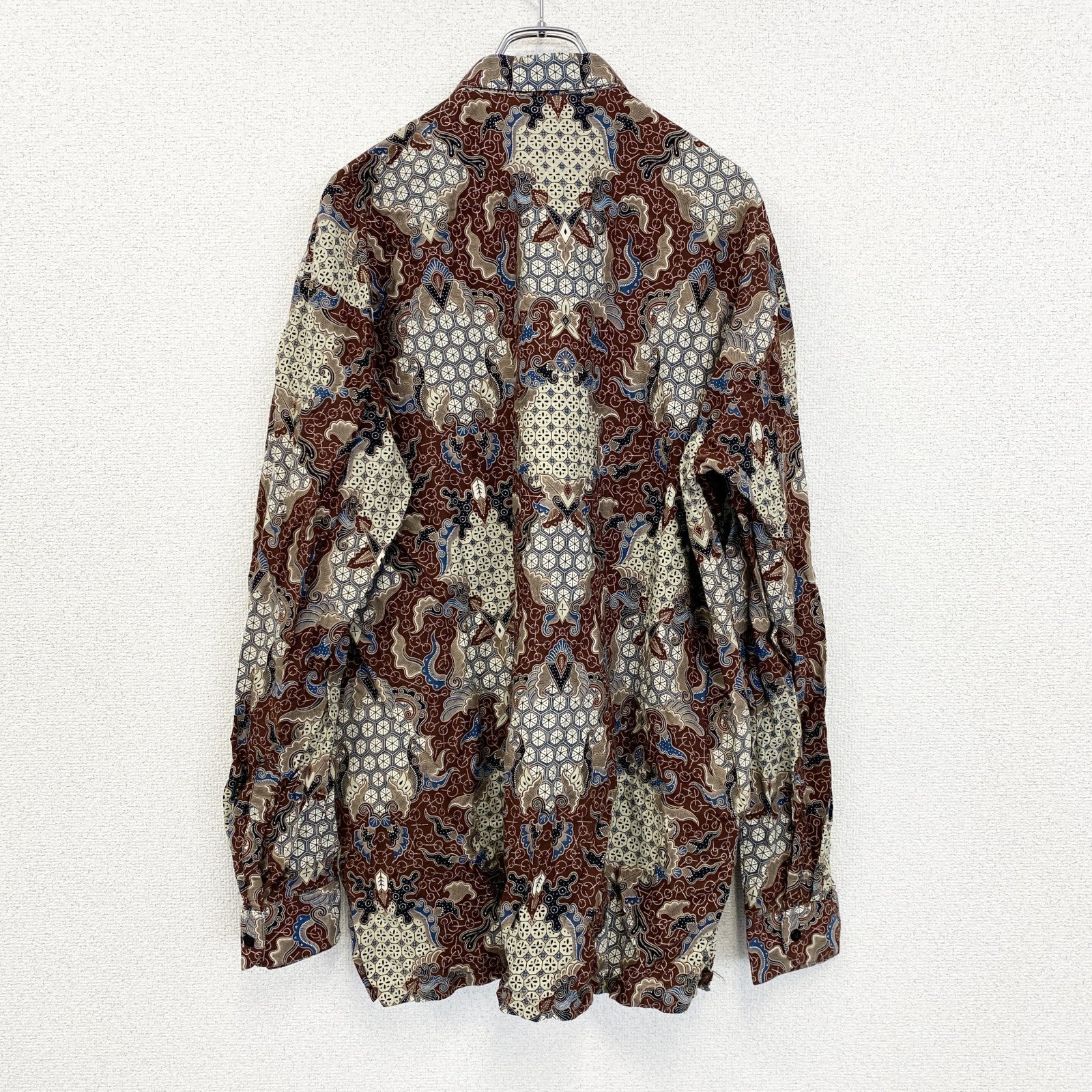 古着 used　BATIK Excellent　長袖総柄シャツ　レトロデザイン　幾何学模様　フロントポケット　XXXLサイズ