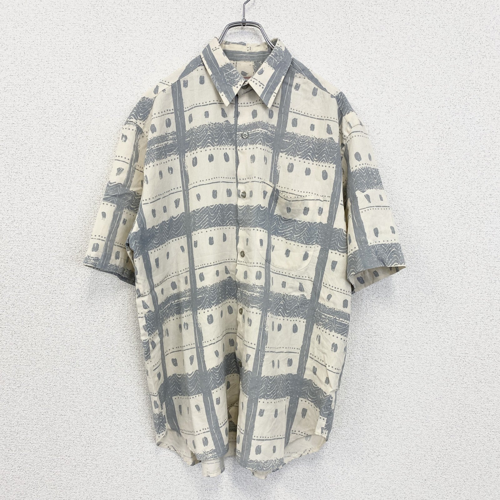 古着 used　半袖プリント総柄シャツ　胸ポケット　ブルー　レトロデザイン　アロハ　ハワイアン　リゾート　Mサイズ