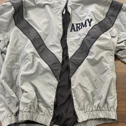 米軍　U.S.ARMY　JWOD　トレーニングジャケット　ナイロンジャケット　ヴィンテージ　灰色　グレー　Lサイズ