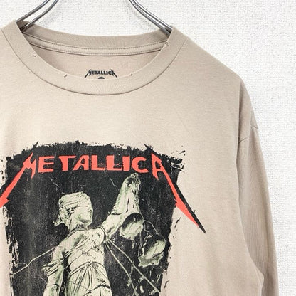 古着 used　長袖バンドプリントTシャツ　メタリカ　音楽　メタル　ベージュ　レトロデザイン　クルーネック　Mサイズ