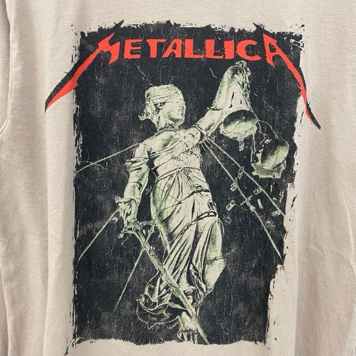 古着 used　長袖バンドプリントTシャツ　メタリカ　音楽　メタル　ベージュ　レトロデザイン　クルーネック　Mサイズ
