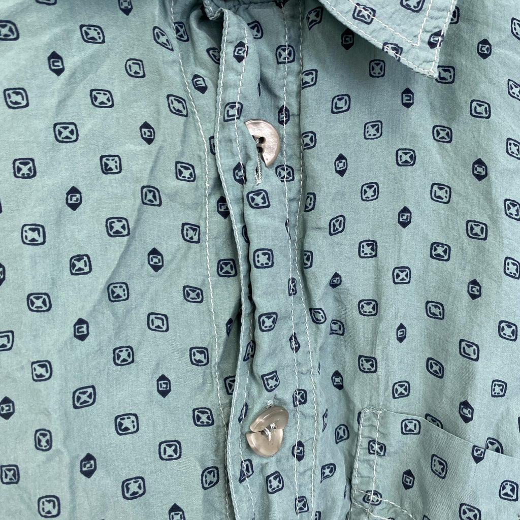 古着 used　MAN'S　半袖総柄シャツ　アート　グリーン　オーバーサイズ　レーヨン　レトロデザイン　胸ポケット