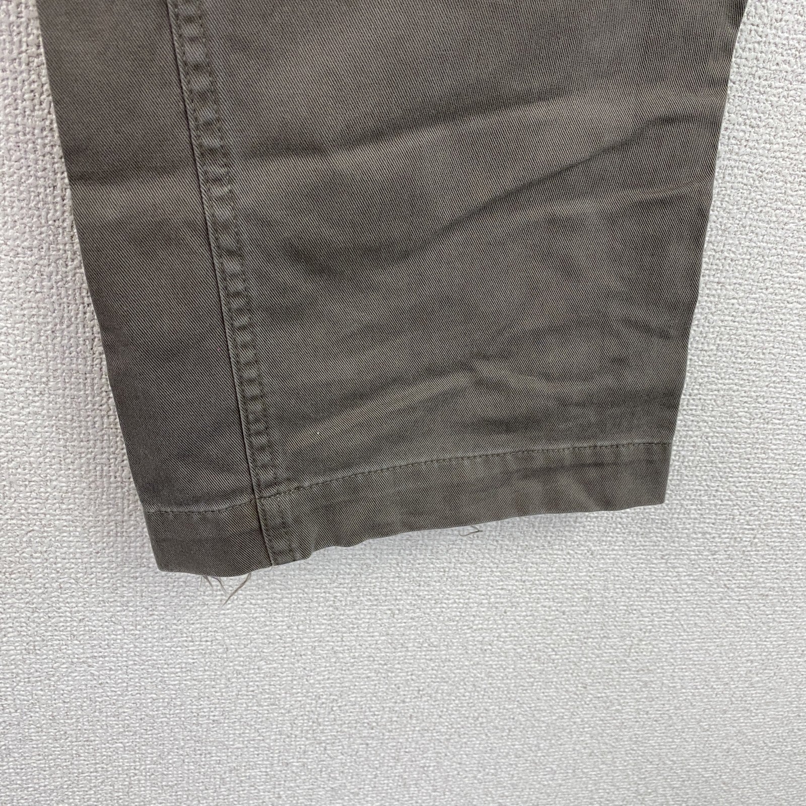 GAP　ギャップ　スラックス　チノパン　ブーツカット　カーキグレー