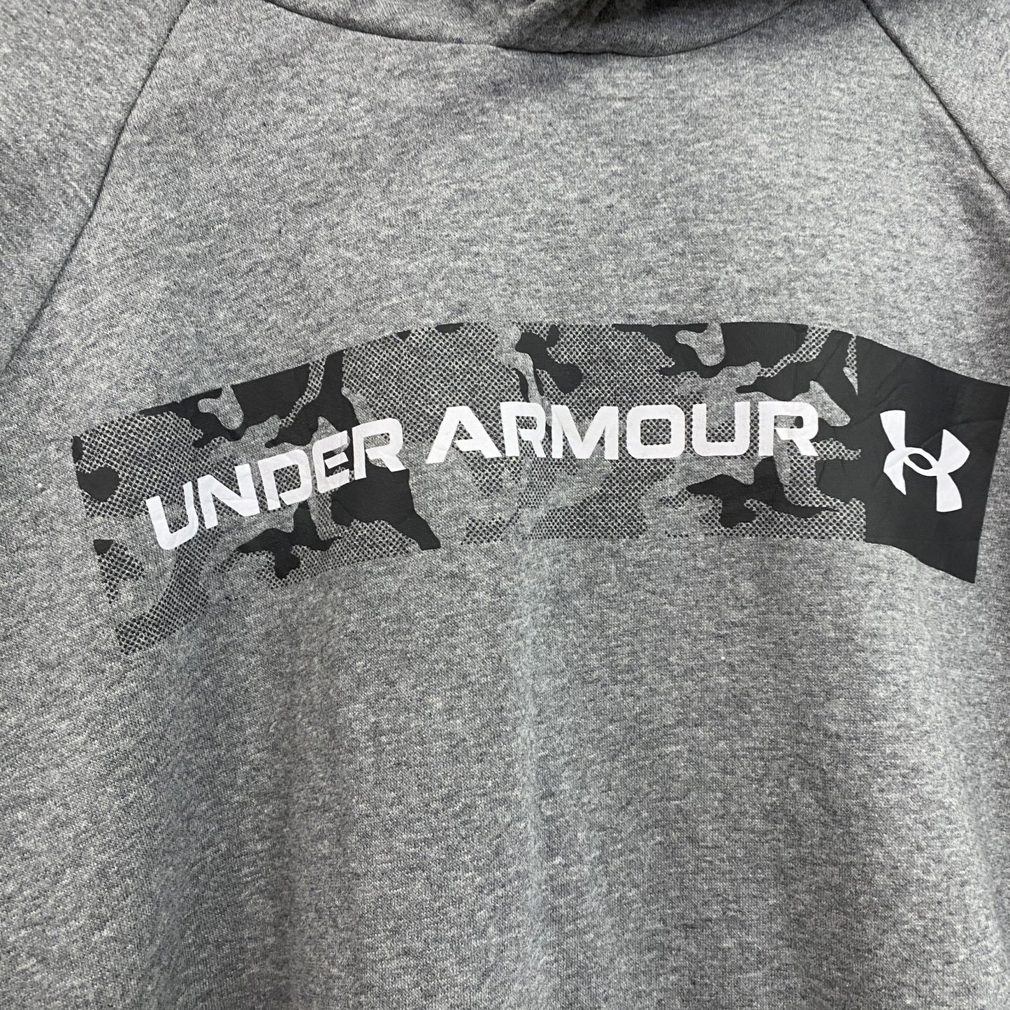 UNDER ARMOUR　アンダーアーマー　スウェットパーカー/フーディー　灰色　グレー　XLサイズ