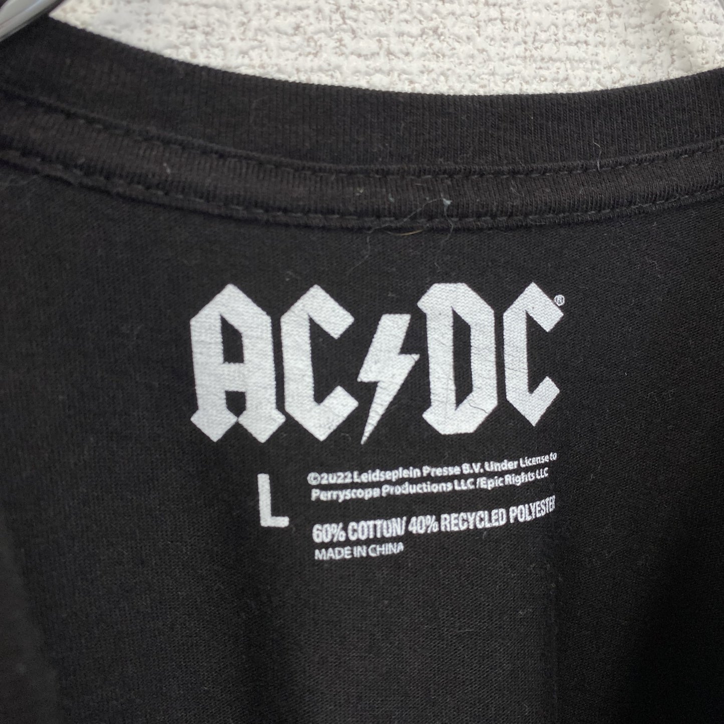 古着 used　AC/DC　エーシーディーシー　半袖バンドTシャツ　黒　ブラック　フロントプリント　Lサイズ