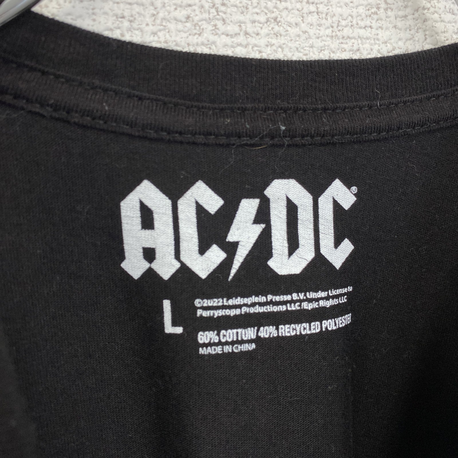 古着 used　AC/DC　エーシーディーシー　半袖バンドTシャツ　黒　ブラック　フロントプリント　Lサイズ