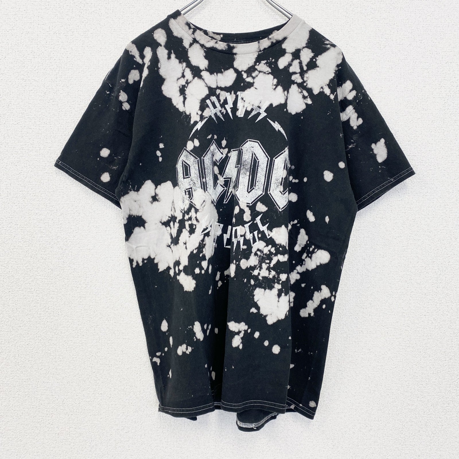 古着 used　AC/DC　半袖プリントバンドTシャツ　レトロデザイン　タイダイ　クルーネック　メタル　黒　ブラック　M,Lサイズ