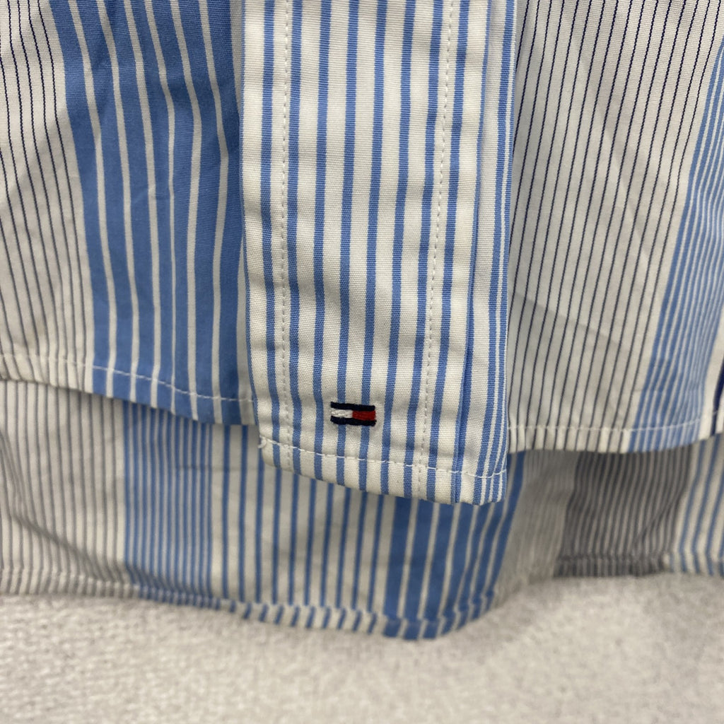 TOMMY HILFIGER　トミーヒルフィガー　長袖シャツ　ストライプ柄　水色　ライトブルー　Mサイズ
