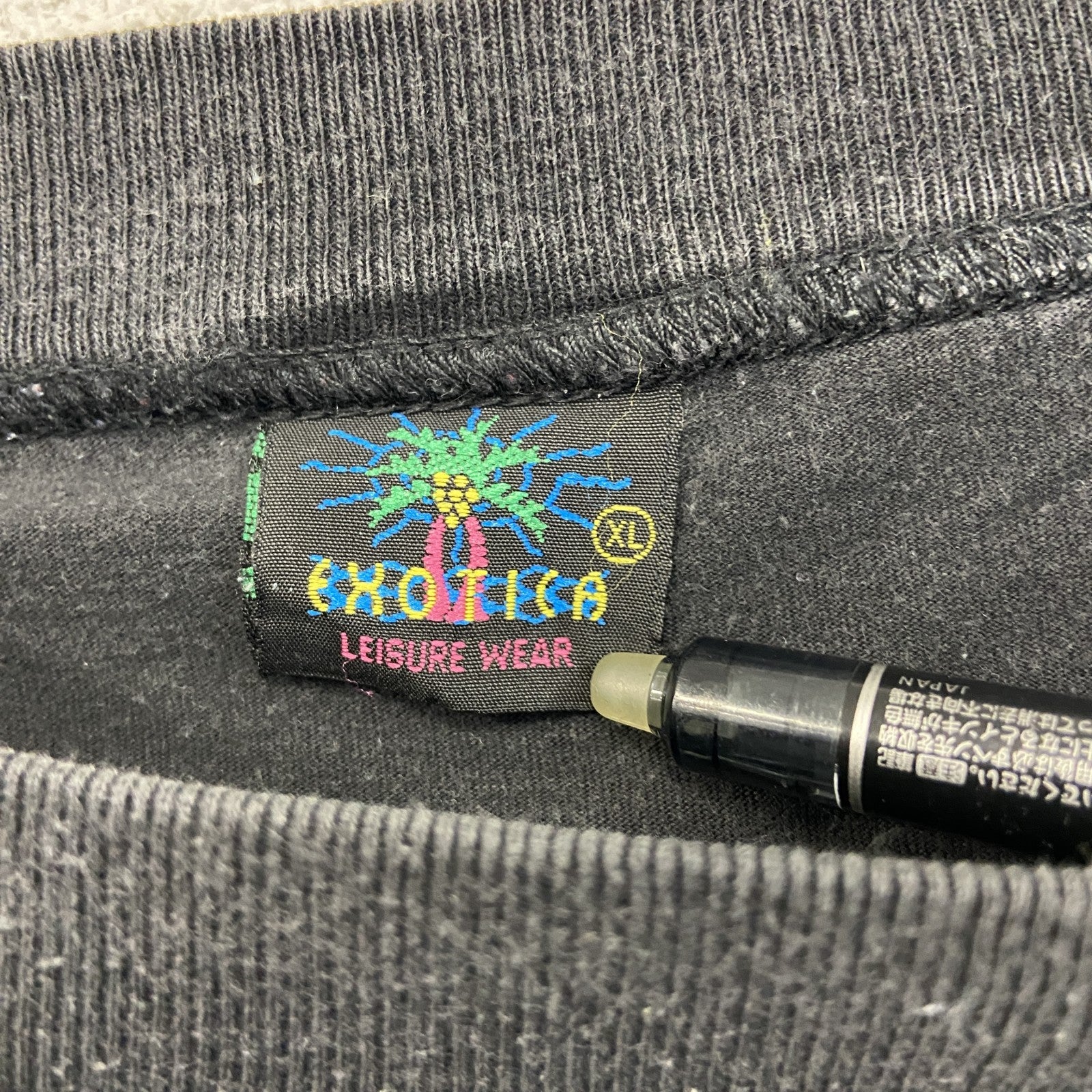 古着 used　EHOTICA　長袖プリントTシャツ　クルーネック　ロンT　カジュアル　鳥　レトロデザイン　黒　XLサイズ