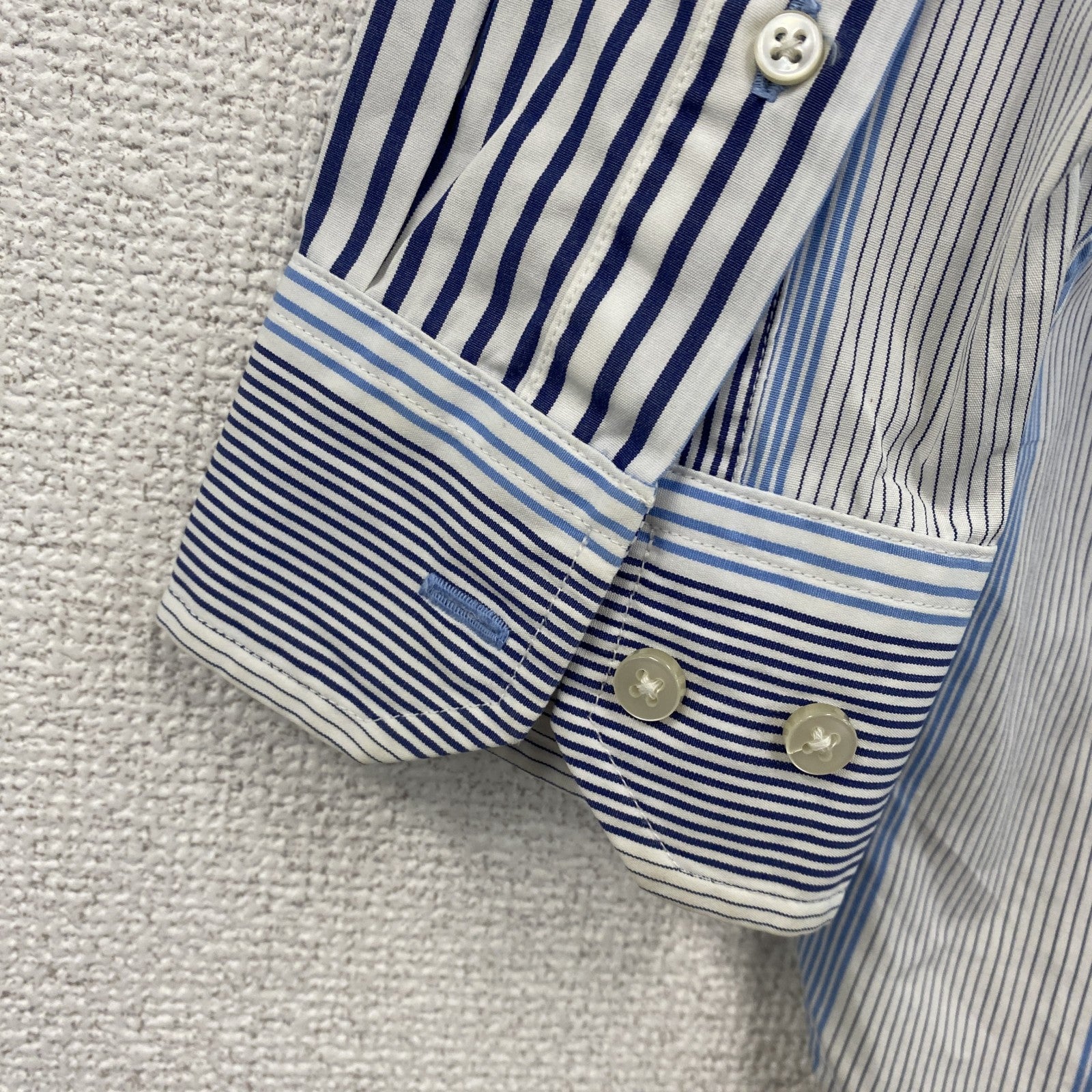 TOMMY HILFIGER　トミーヒルフィガー　長袖シャツ　ストライプ柄　水色　ライトブルー　Mサイズ