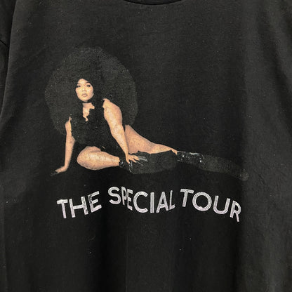 古着 used　LIZZO リゾ　半袖ツアープリントTシャツ　クルーネック　2022　カジュアル　レトロデザイン　黒　Lサイズ