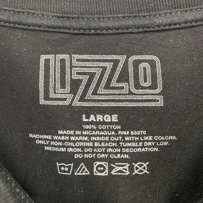 古着 used　LIZZO リゾ　半袖ツアープリントTシャツ　クルーネック　2022　カジュアル　レトロデザイン　黒　Lサイズ