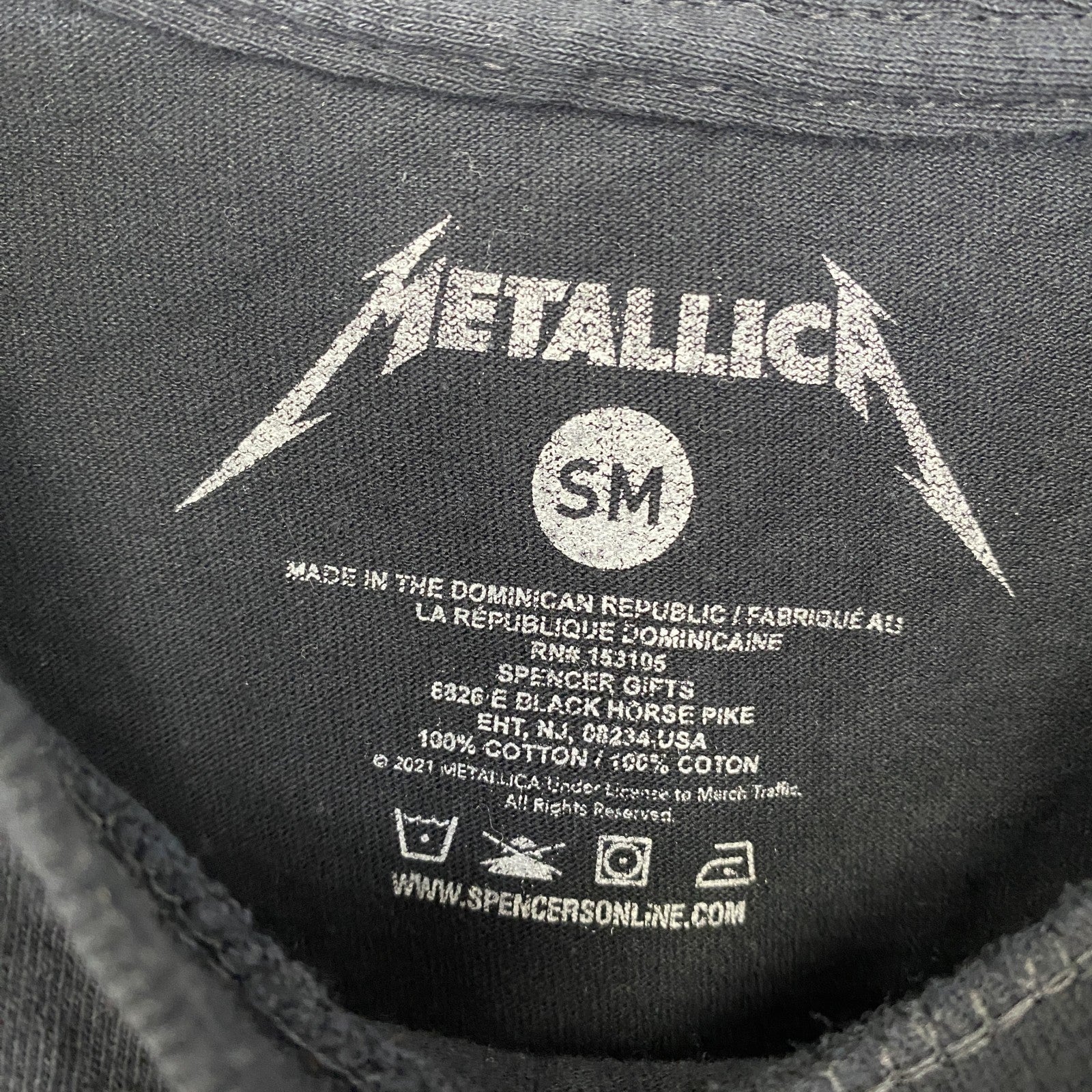 古着 used　METALLICA　メタリカ　半袖プリントバンドTシャツ　レトロ　ドクロ　クルーネック　黒　ブラック　S,Mサイズ