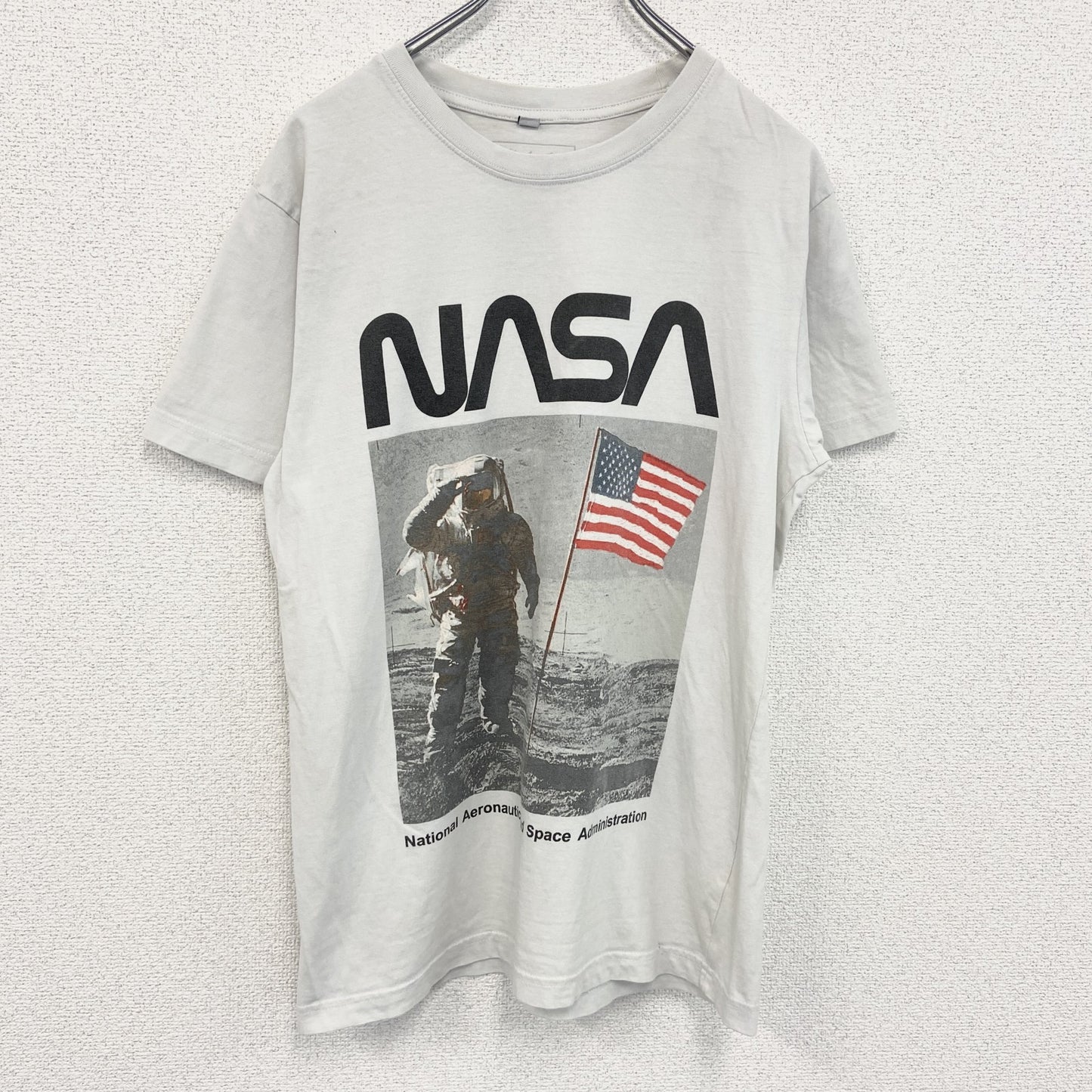 古着 used　Mistee tee　半袖プリントTシャツ　NASA1　宇宙　クルーネック　カジュアル　レトロデザイン　Mサイズ