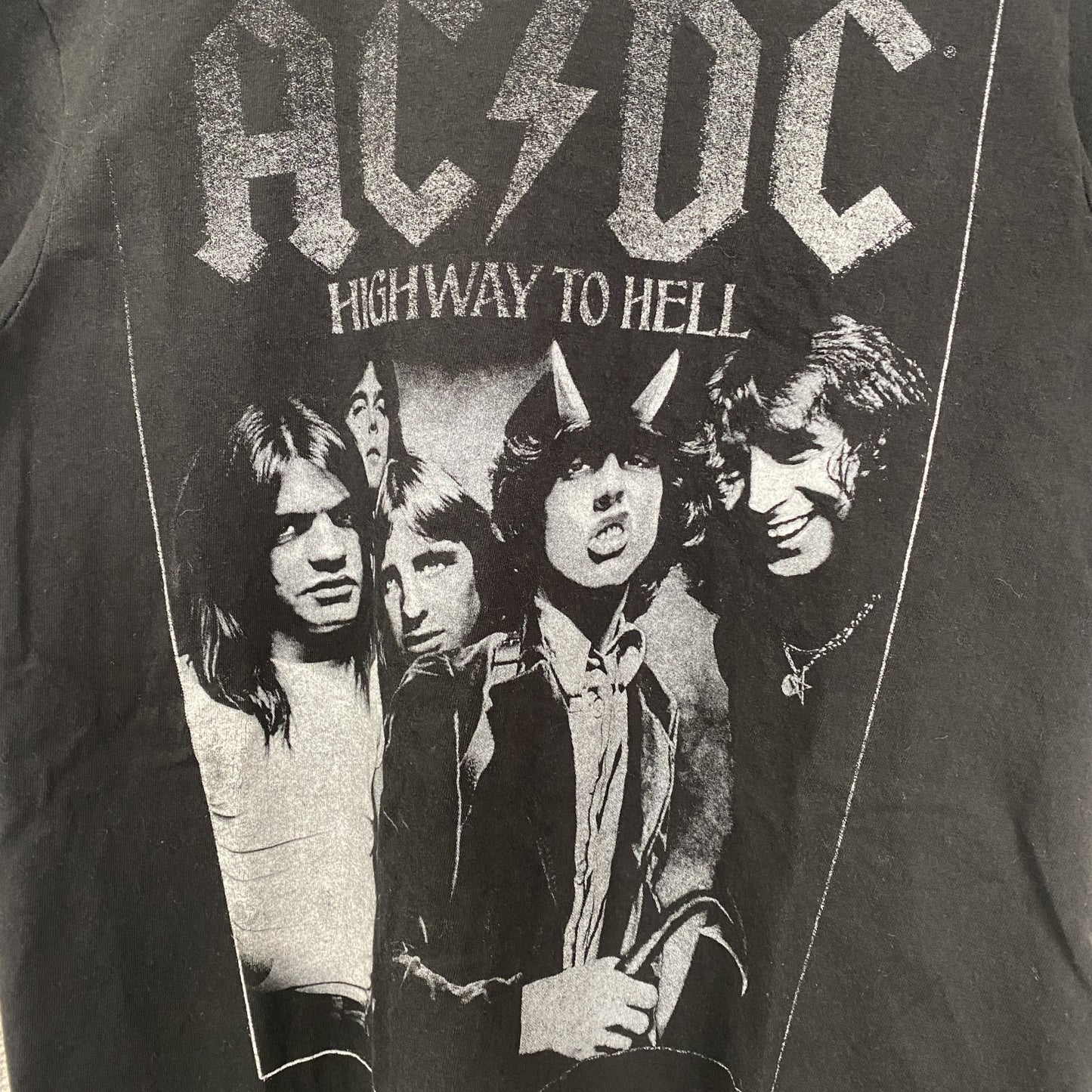 古着 used　AC/DC　半袖バンドプリントTシャツ　クルーネック　音楽　ミュージック　黒　ブラック　Sサイズ