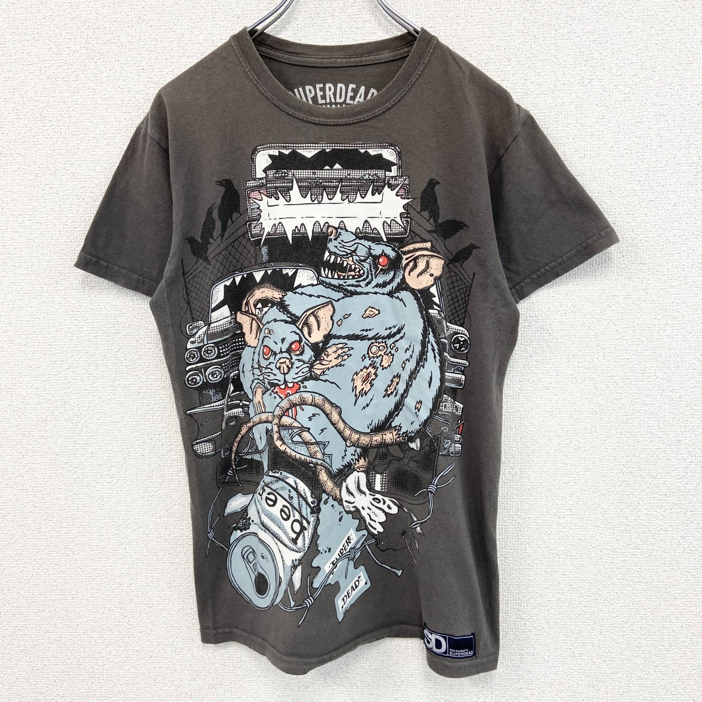 SUPERDEAD　半袖プリントアニマルTシャツ　マウス　酔っ払いネズミ　車　茶色　ブラウン　Sサイズ
