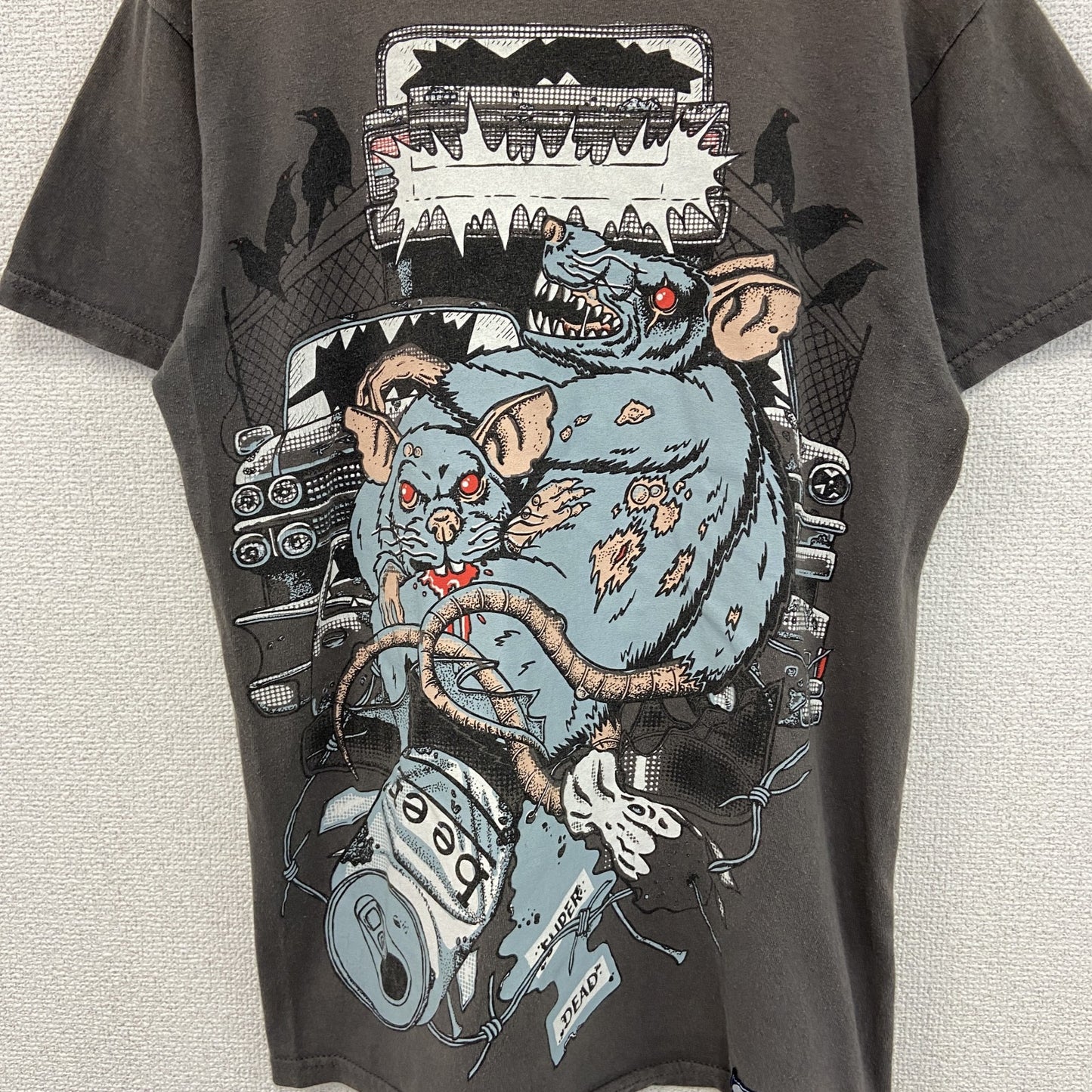 SUPERDEAD　半袖プリントアニマルTシャツ　マウス　酔っ払いネズミ　車　茶色　ブラウン　Sサイズ