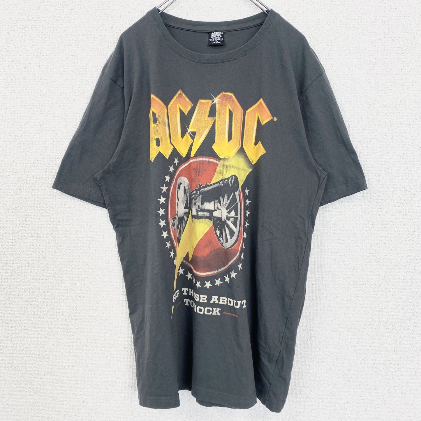 古着 used　AC/DC　半袖バンドプリントTシャツ　レトロデザイン　クルーネック　音楽　ミュージック　グレー　XLサイズ