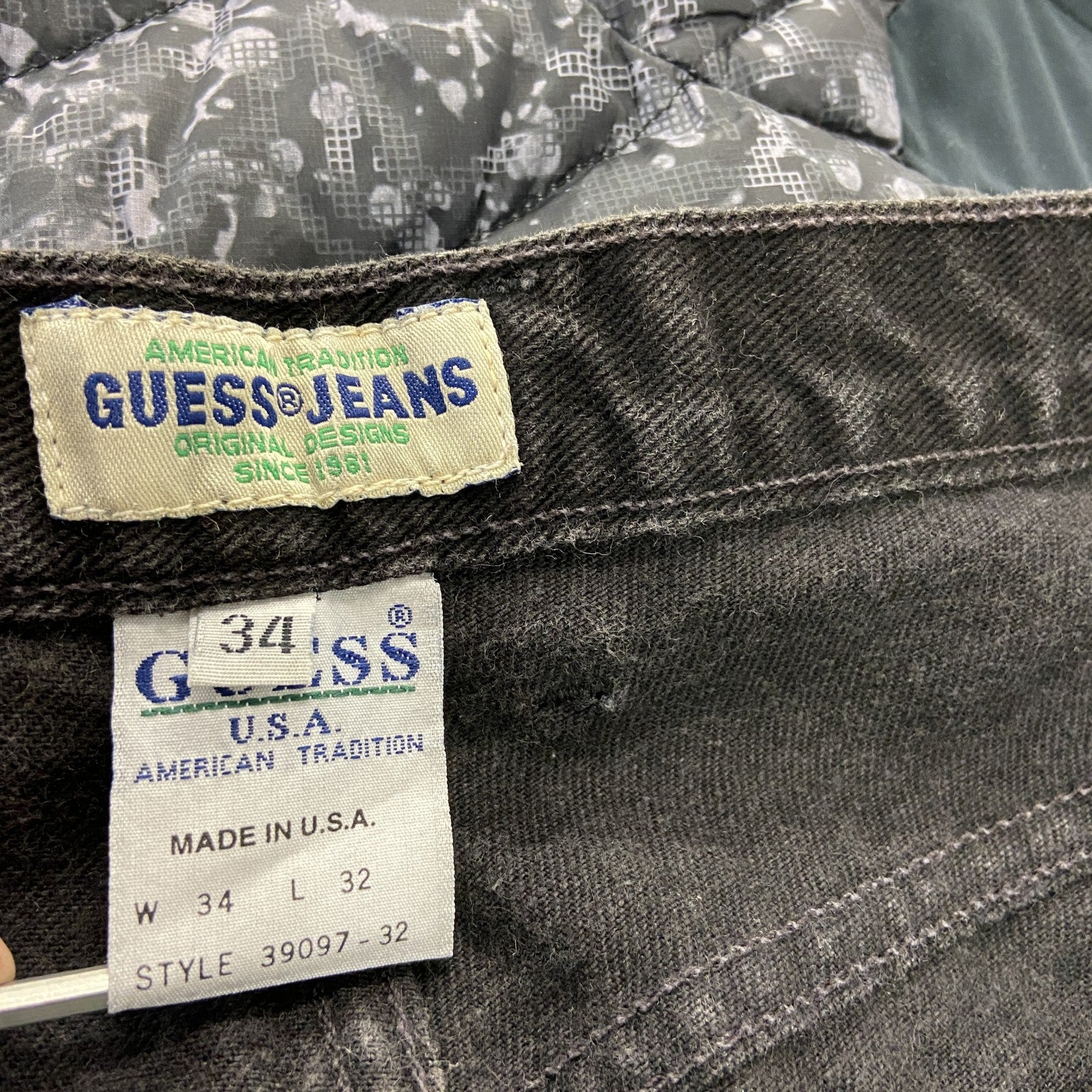 90s　GUESS JEANS　ゲスジーンズ　デニムパンツ/ジーンズ　ボタンフライ　黒　ブラック　W34サイズ