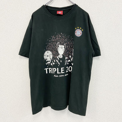 古着 used　FCBAYEAN MUNCHEN　半袖プリントTシャツ　TRIPLE　レトロ　黒　クルーネック　XLサイズ