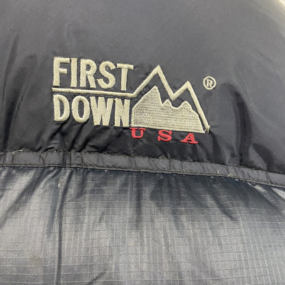 FIRST DOWN　ファーストダウン　ダウンジャケット　刺繡ロゴ　黒　ブラック　Lサイズ