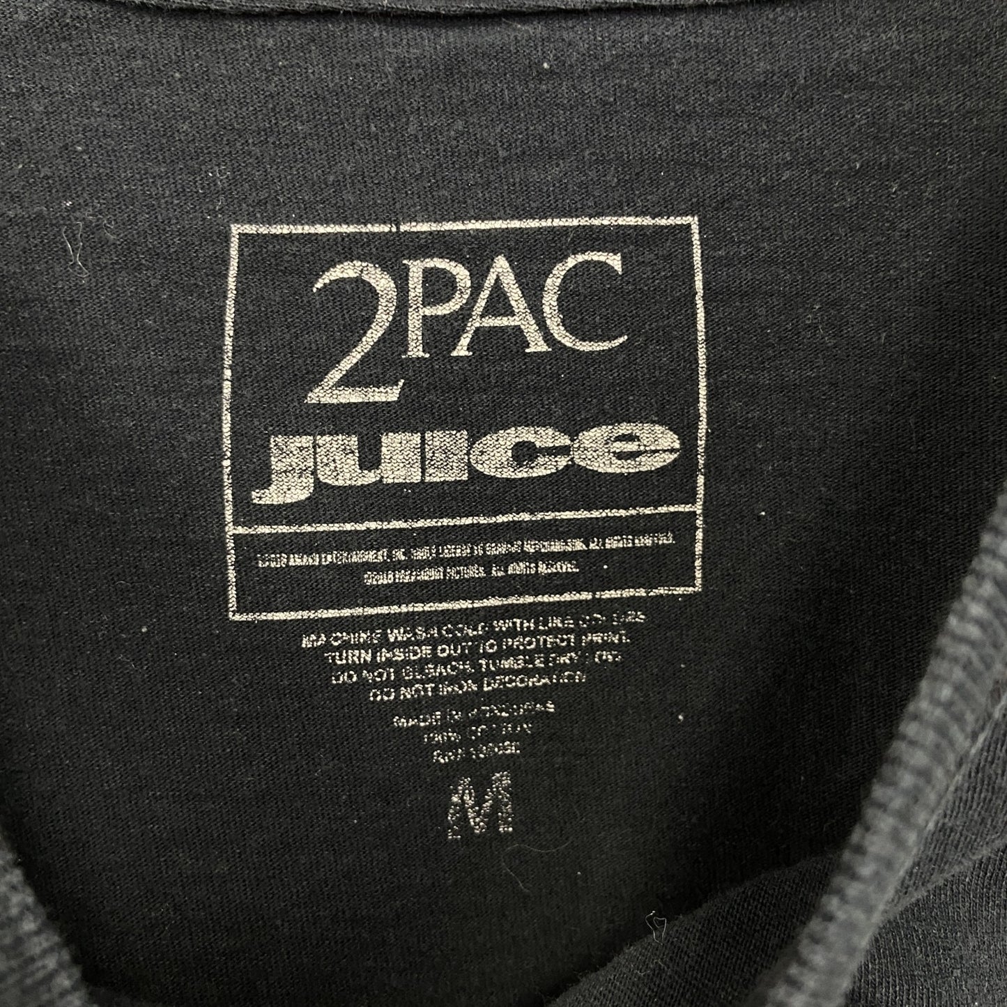 古着 used　２PAC julce　半袖プリントTシャツ　カジュアルデザイン　レトロ　黒　ブラック　クルーネック　Mサイズ