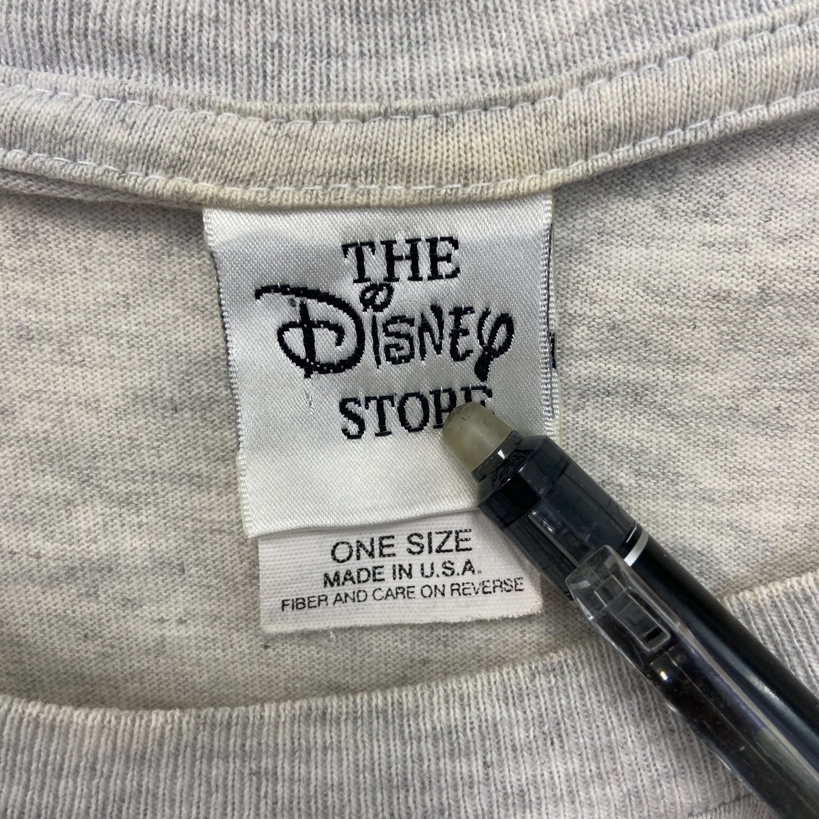 古着 used　THE Disney STORE　半袖オリジナルプリントTシャツ　ミッキー　グレー　クルーネック　XXLサイズ