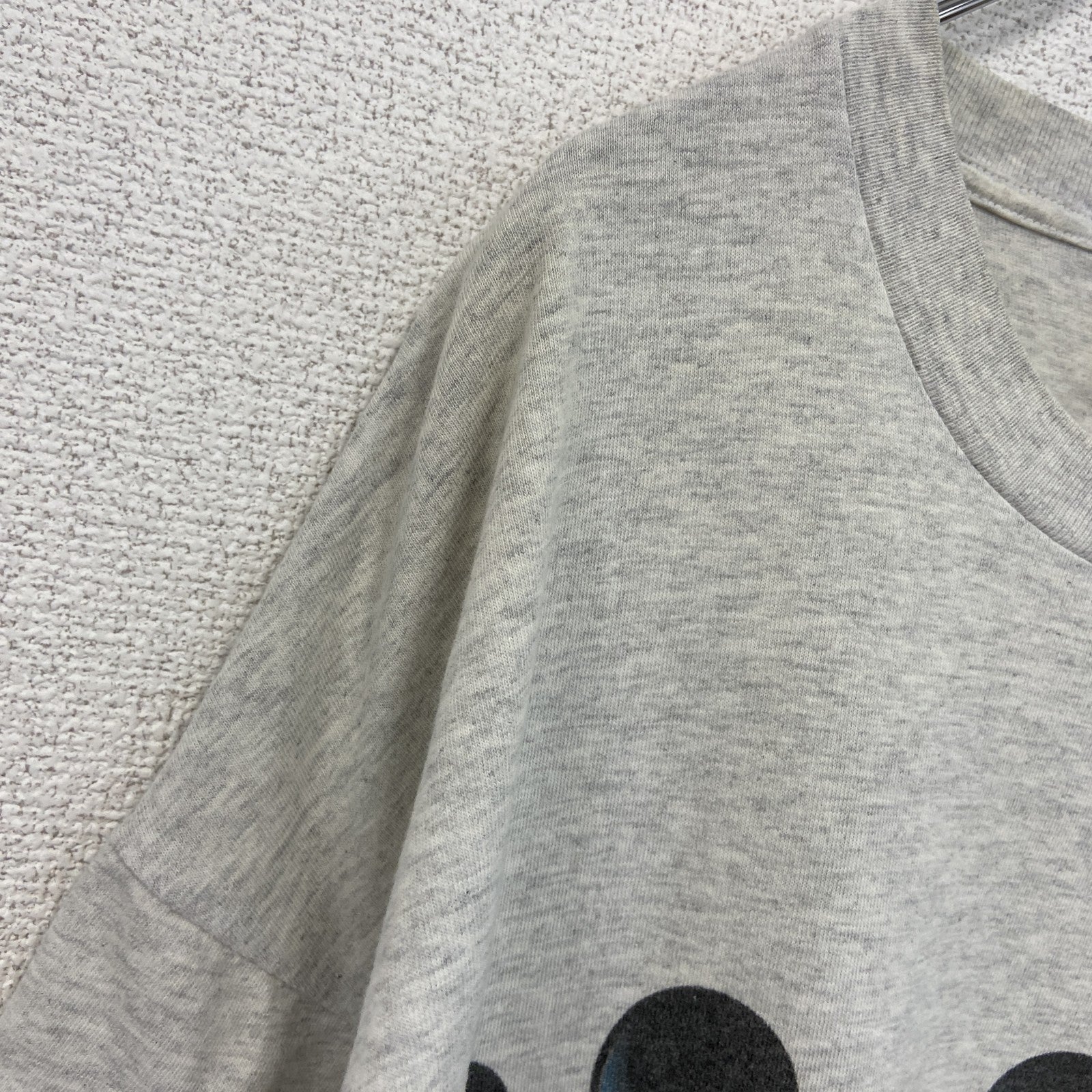 古着 used　THE Disney STORE　半袖オリジナルプリントTシャツ　ミッキー　グレー　クルーネック　XXLサイズ