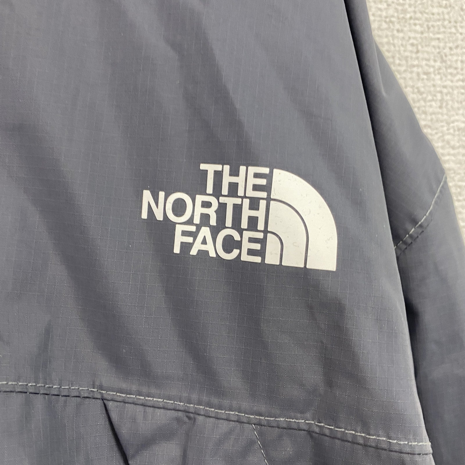 THE NORTH FACE　ザ・ノースフェイス　ナイロンジャケット　スクープジャケット　灰色　グレー　2XL
