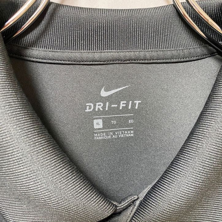古着 used　NIKE　ナイキ　半袖ワンポイントロゴ刺繡ポロシャツ　ゲームシャツ　SESCO　黒　オーバーサイズ　XLサイズ