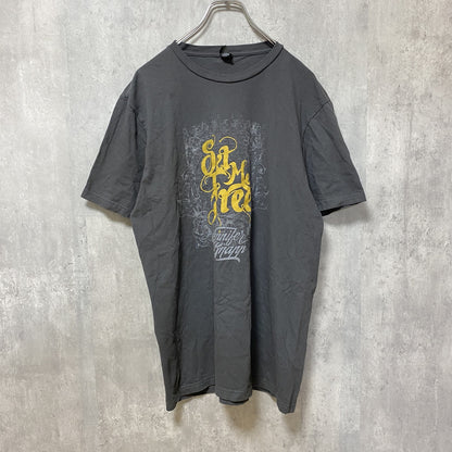 古着 used　THE CONCERT TEE　半袖プリントTシャツ　クルーネック　チャコールグレー　レトロデザイン　Lサイズ　
