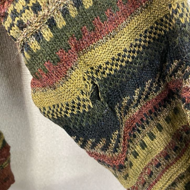 BURTON　アルパカ混アクリルニットセーター　総柄　マルチカラー　Mサイズ