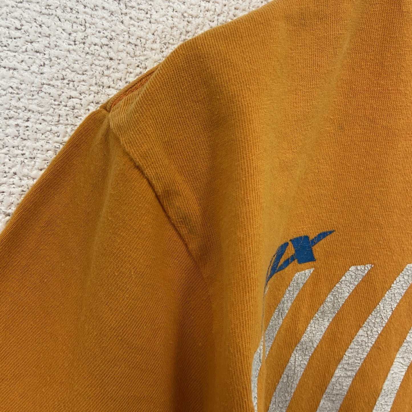 古着 used　Fox Raching　半袖プリントTシャツ　メキシコ製　カジュアルデザイン　オレンジ　クルーネック　Mサイズ