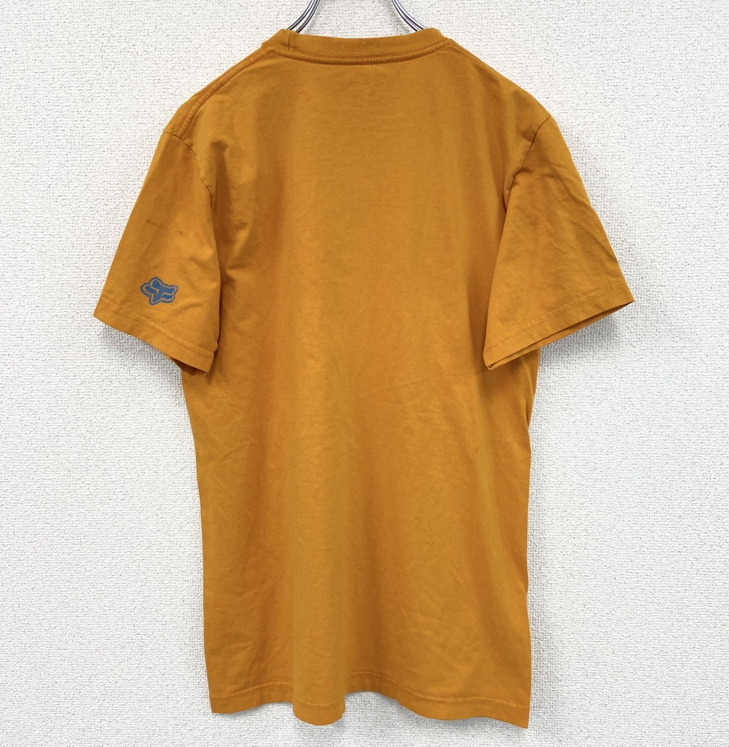 古着 used　Fox Raching　半袖プリントTシャツ　メキシコ製　カジュアルデザイン　オレンジ　クルーネック　Mサイズ