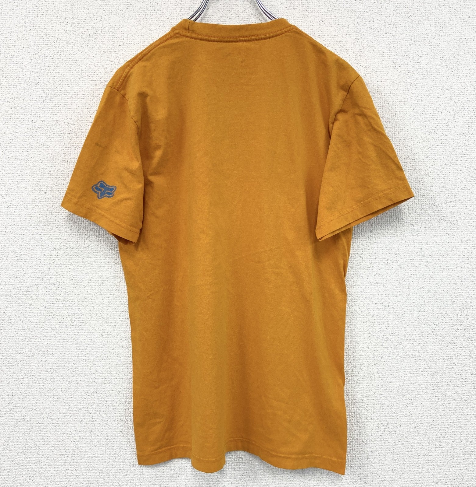 古着 used　Fox Raching　半袖プリントTシャツ　メキシコ製　カジュアルデザイン　オレンジ　クルーネック　Mサイズ