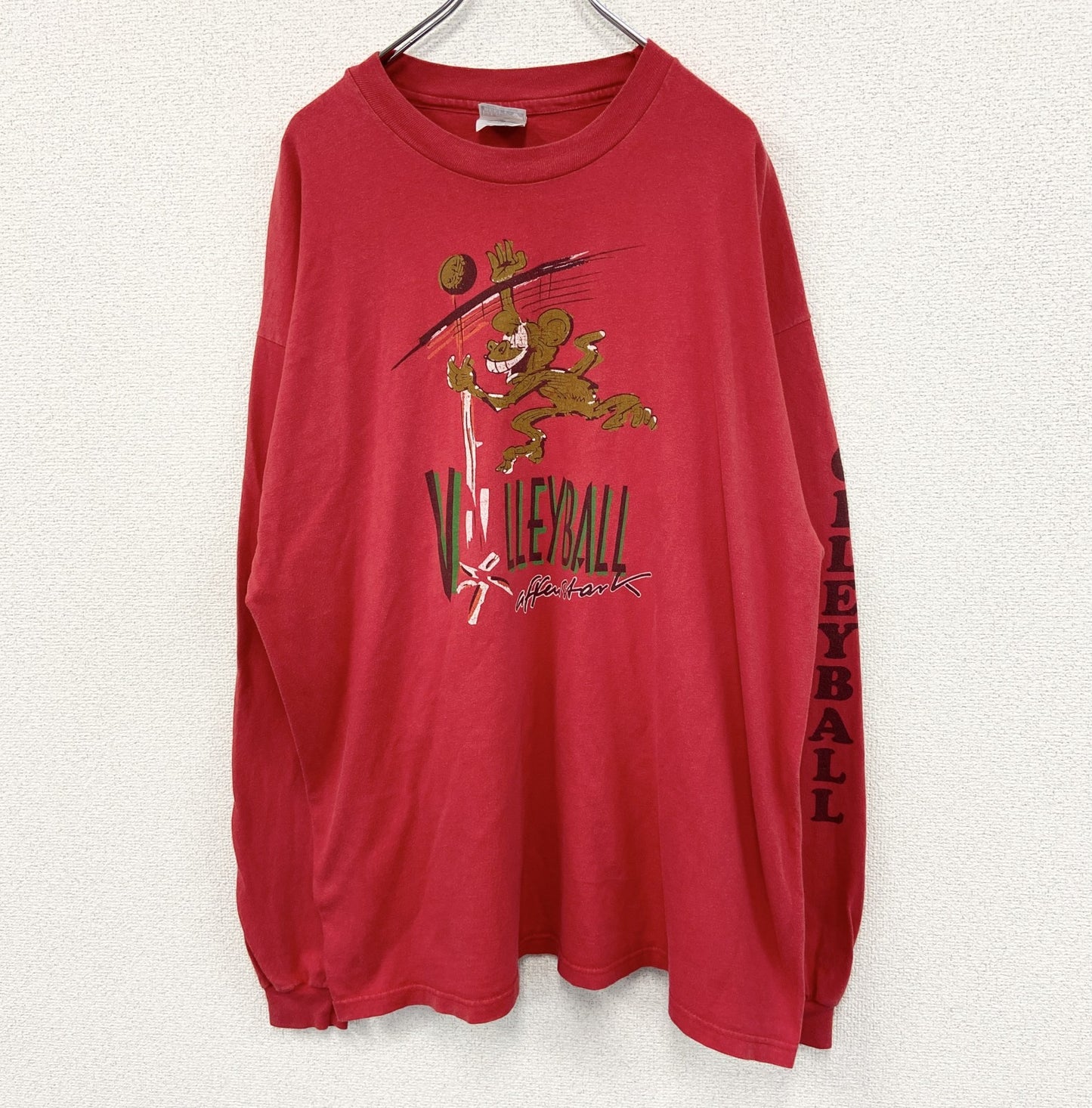 古着 used　Hanes ヘインズ　長袖プリントTシャツ　カジュアルデザイン　赤　レッド　クルーネック　レトロ　XXLサイズ