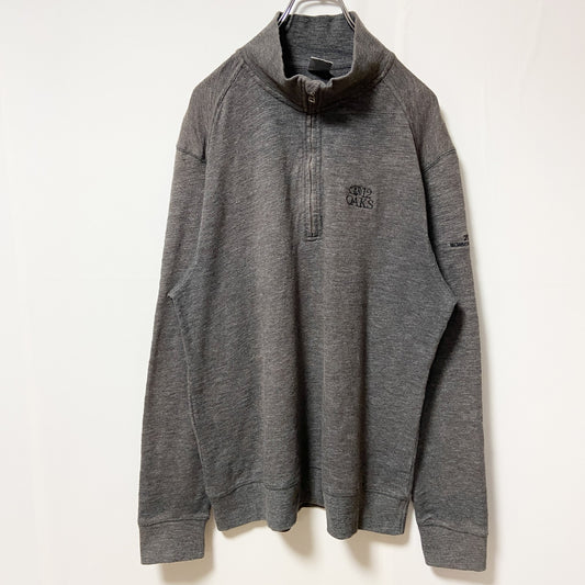 LEVELWEAR　ハーフジップスウェット/トレーナー　フェード　ワンポイント　刺繍ロゴ　ハイネック　ダークグレー　Lサイズ