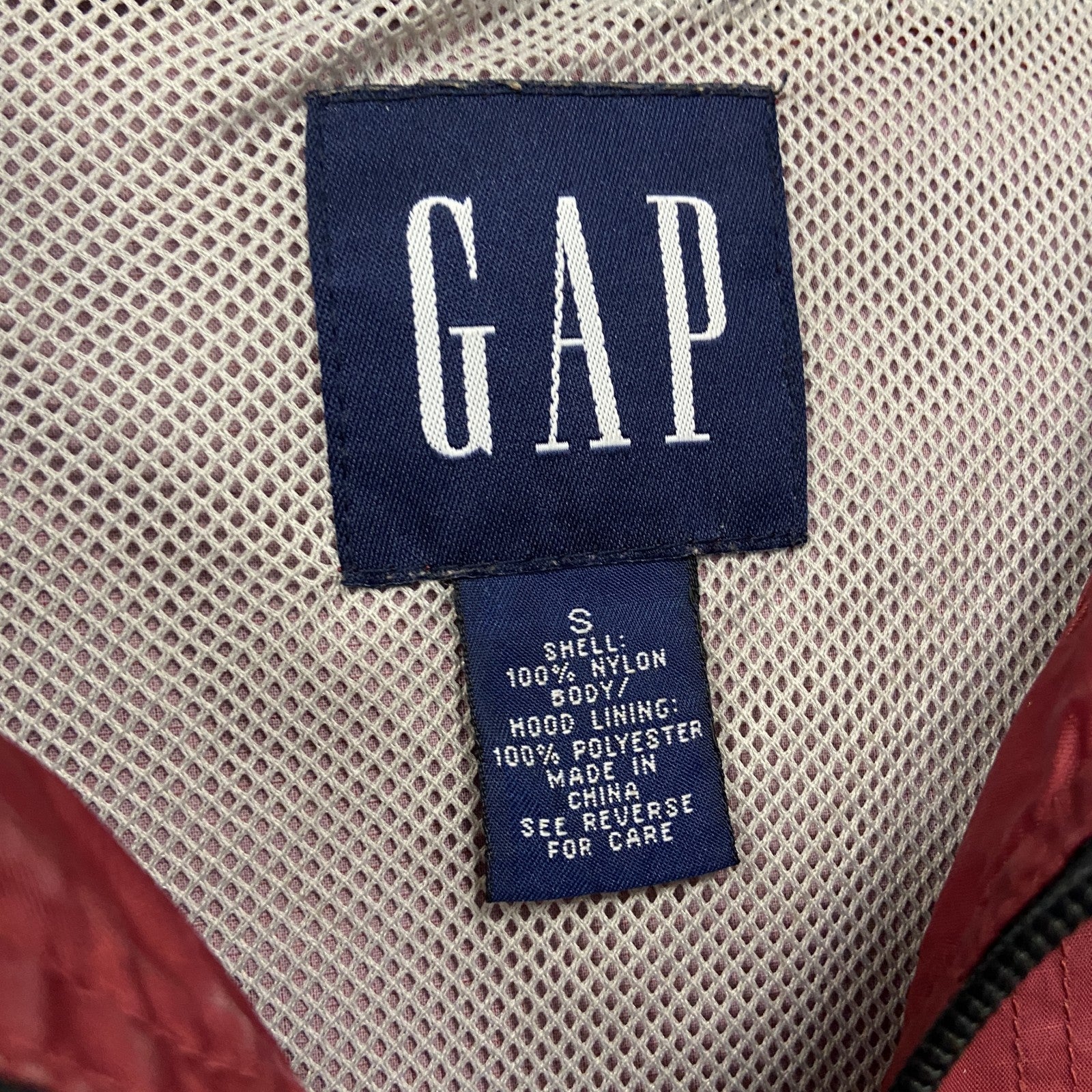 GAP　ギャップ　アノラックパーカー/フーディー　赤　レッド　Sサイズ