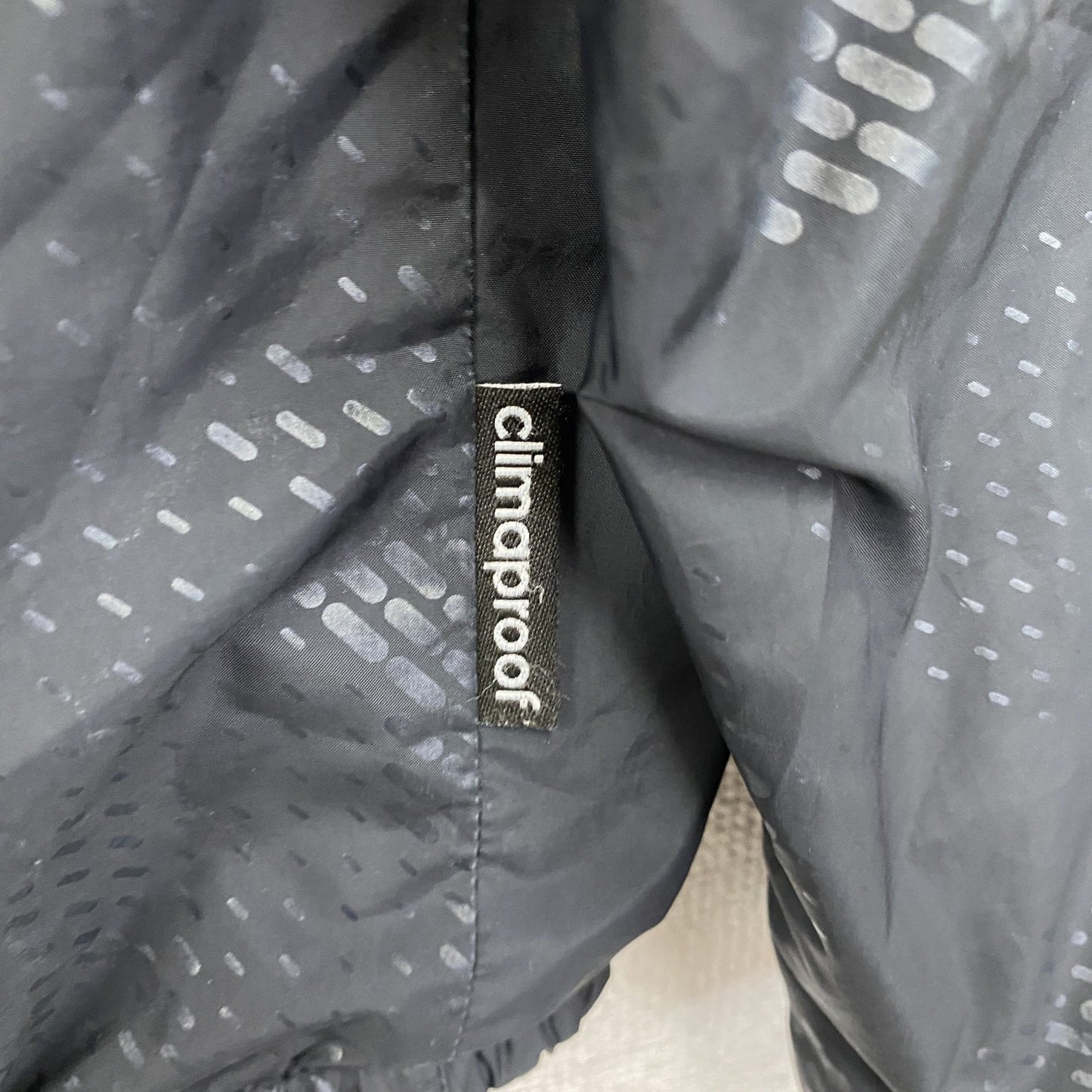 adidas　アディダス　トラックジャケット/ジャージ　パフォーマンスロゴ　黒　ブラック　Mサイズ