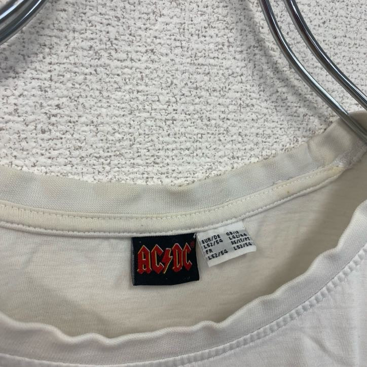 古着 used　AC/DC　半袖バンドプリントTシャツ　レトロデザイン　ミュージシャン　ロック　クルーネック　白　ホワイト　