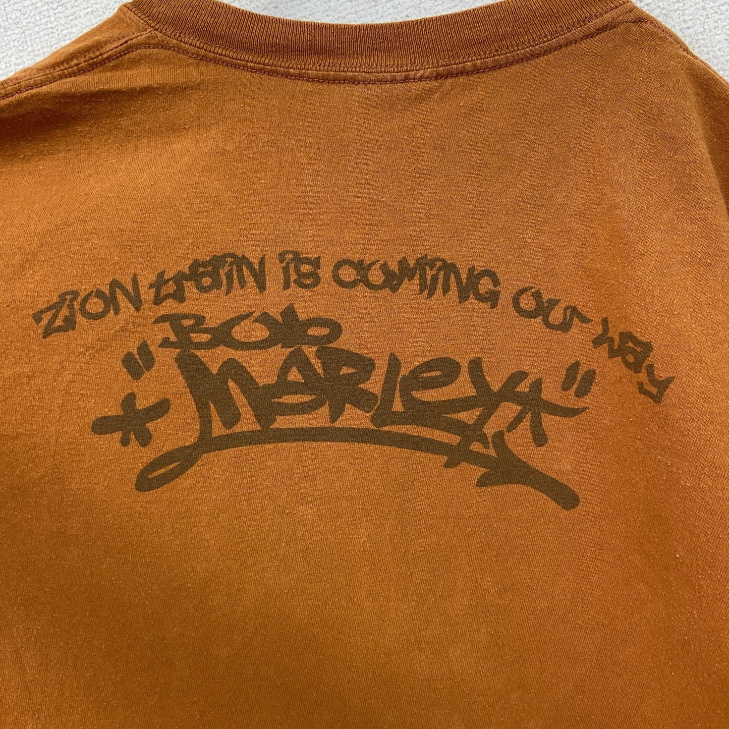 古着 used　URTRA COTTON　半袖プリントTシャツ　ボブ マリー　オレンジ　カジュアルデザイン　レトロ　Mサイズ