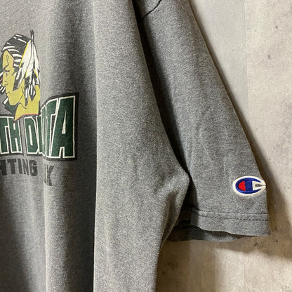 古着 used　Champion チャンピオン　半袖クルーネックプリントTシャツ　レトロデザイン　オーバーサイズ　XXLサイズ