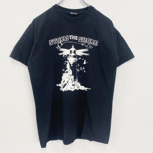 FRUIT OF THE LOOM　半袖プリントバンドTシャツ　Storm the Shore　クルーネック　黒　ブラック　Sサイズ